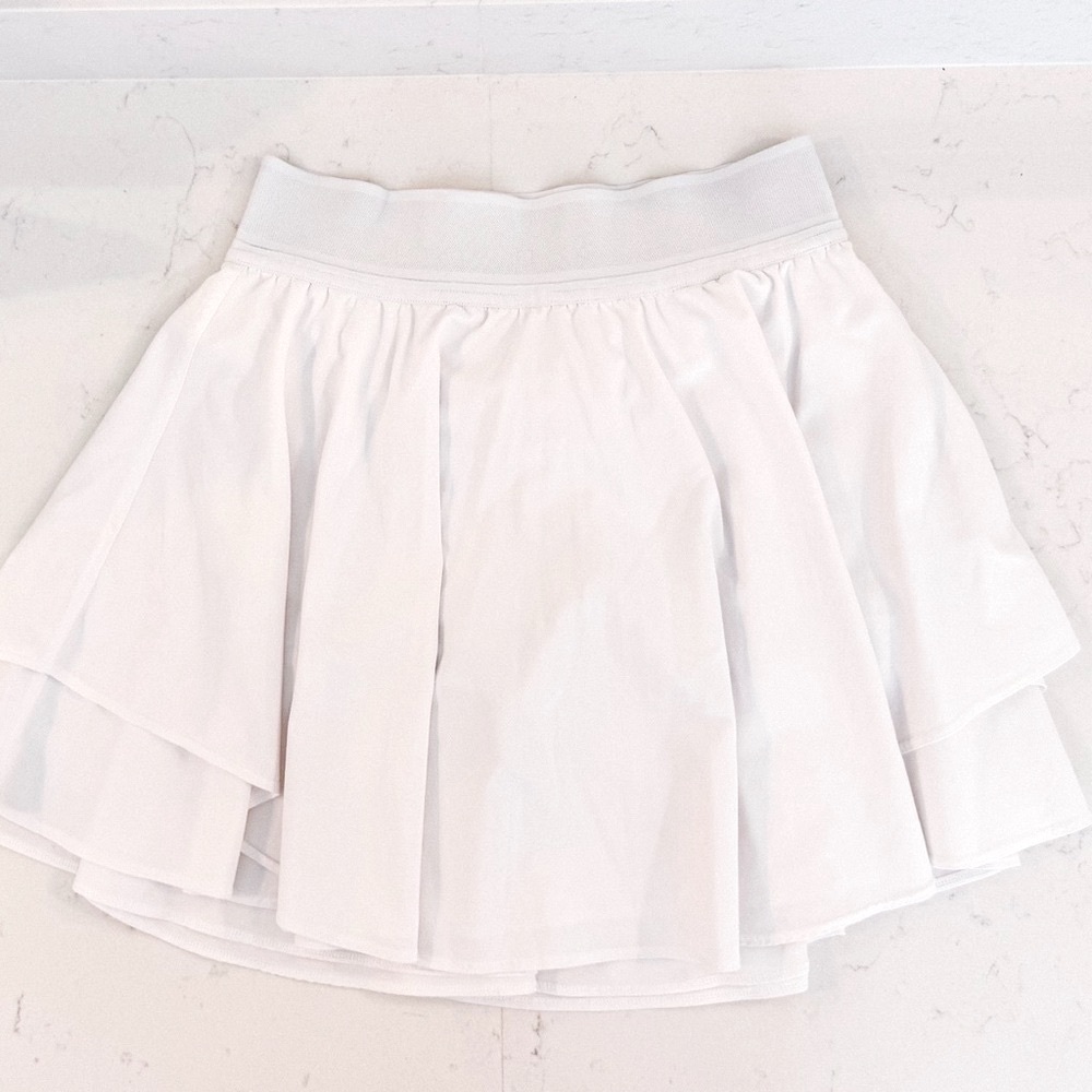 Lululemon Athletica Court Rival High-Rise Skirt in White Size 4 Tennis White